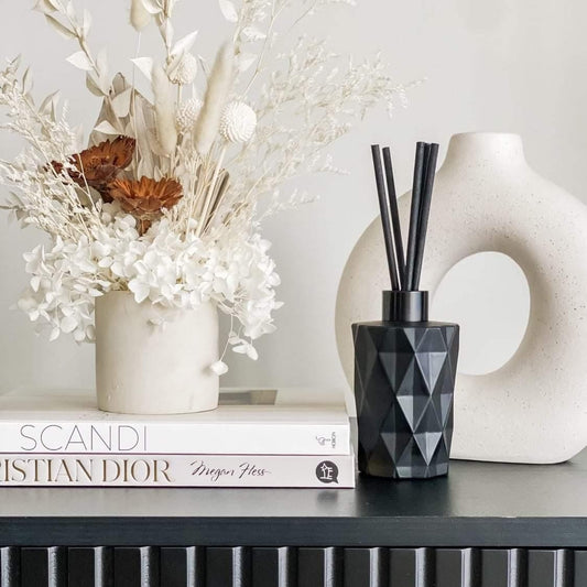 Geo Reed Diffuser | Matte Black 170ml